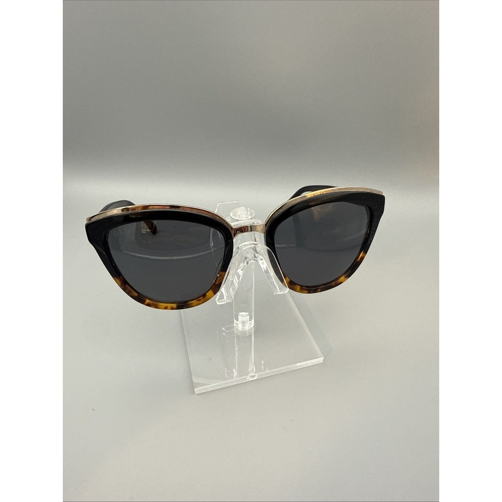 DIFF Sunglasses "Rose" Thick Tortoise/Black  Cat Eye Polarized Gradient Lenses